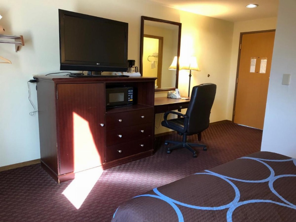 Super 8 by Wyndham Lewiston Image 19