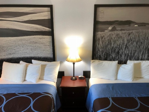 Super 8 by Wyndham Lewiston image 7